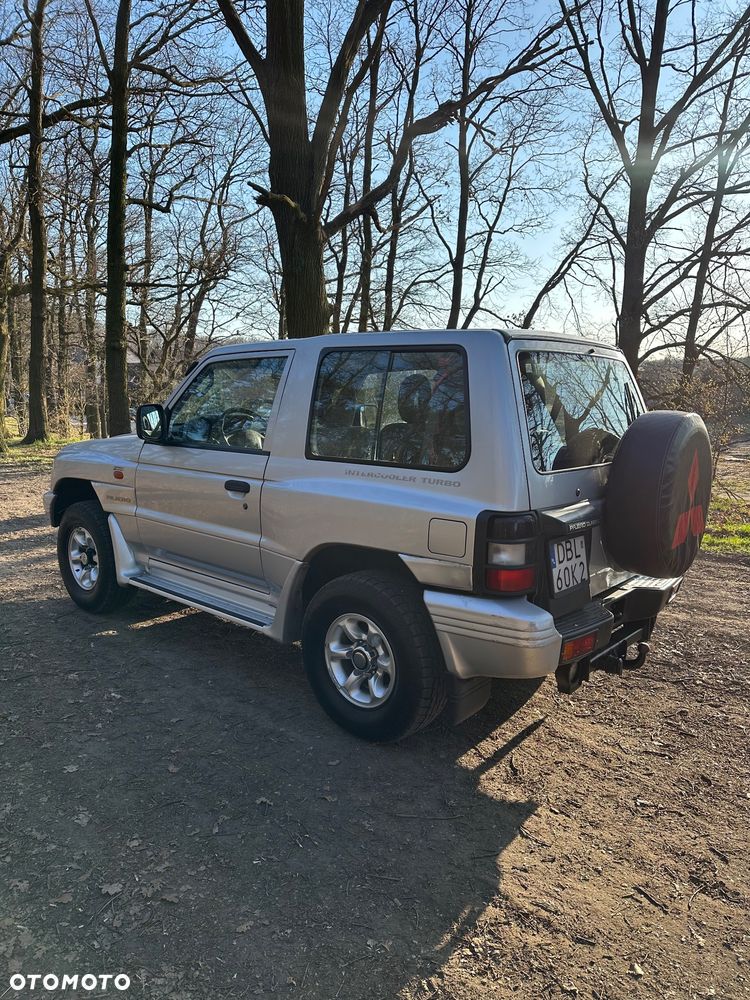 Mitsubishi Pajero - 3