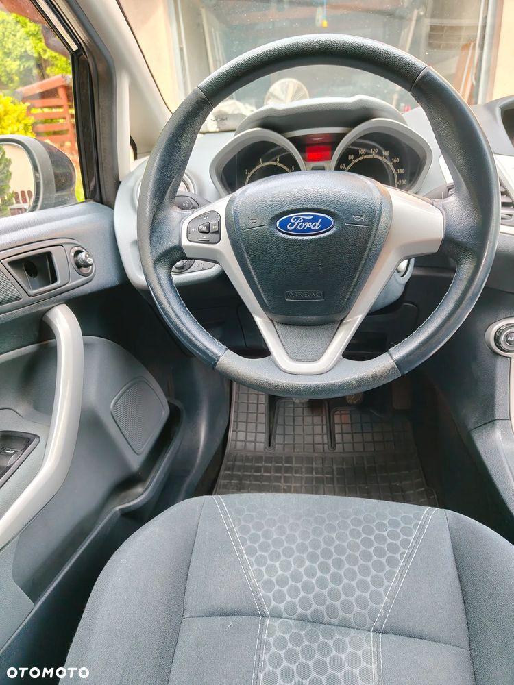 Ford Fiesta 1.25 Titanium - 11