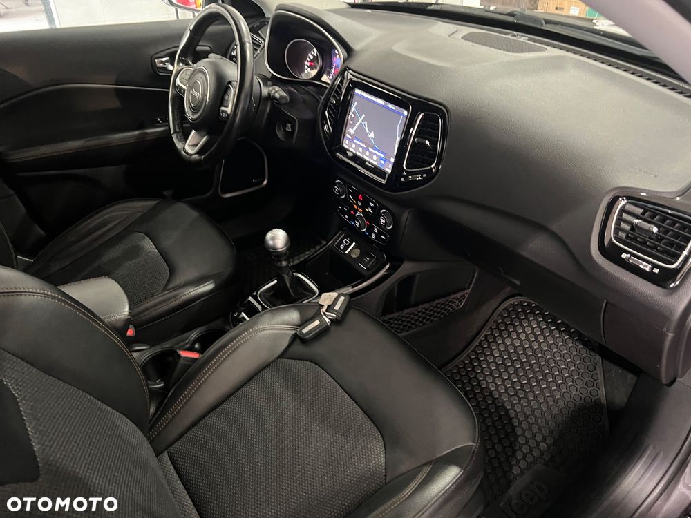 Jeep Compass 1.4 TMair Sport FWD S&S - 31