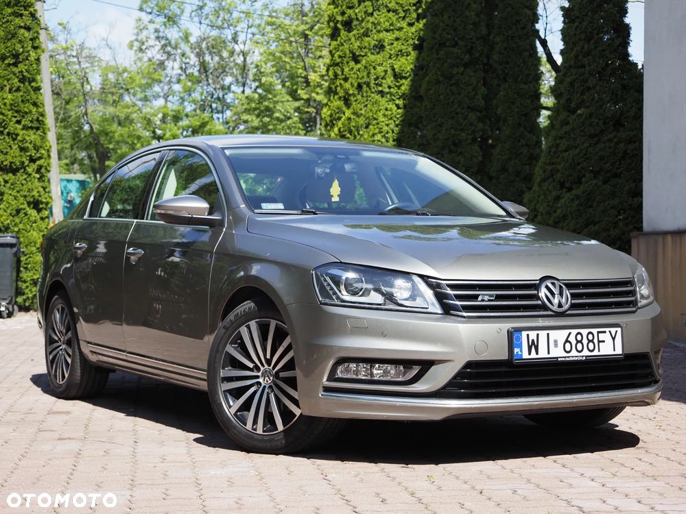 Volkswagen Passat 1.4 TSI Highline R-Style - 1