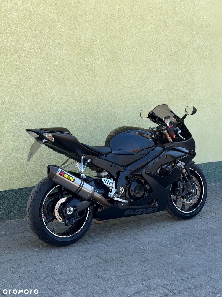 Suzuki GSX-R - 10
