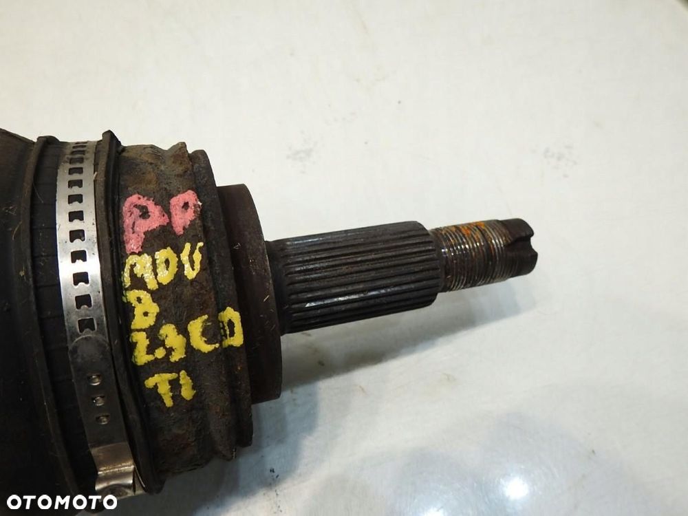 PÓŁOŚ PRAWY PRZÓD OPEL MOVANO B 2.3 CDTI - 2