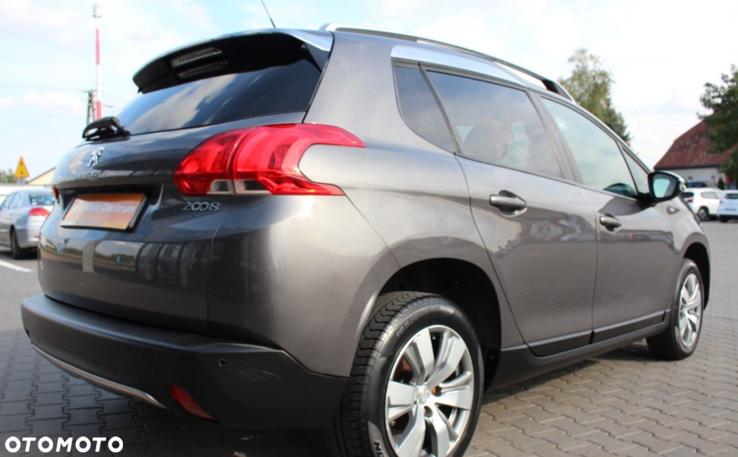 Peugeot 2008 - 5