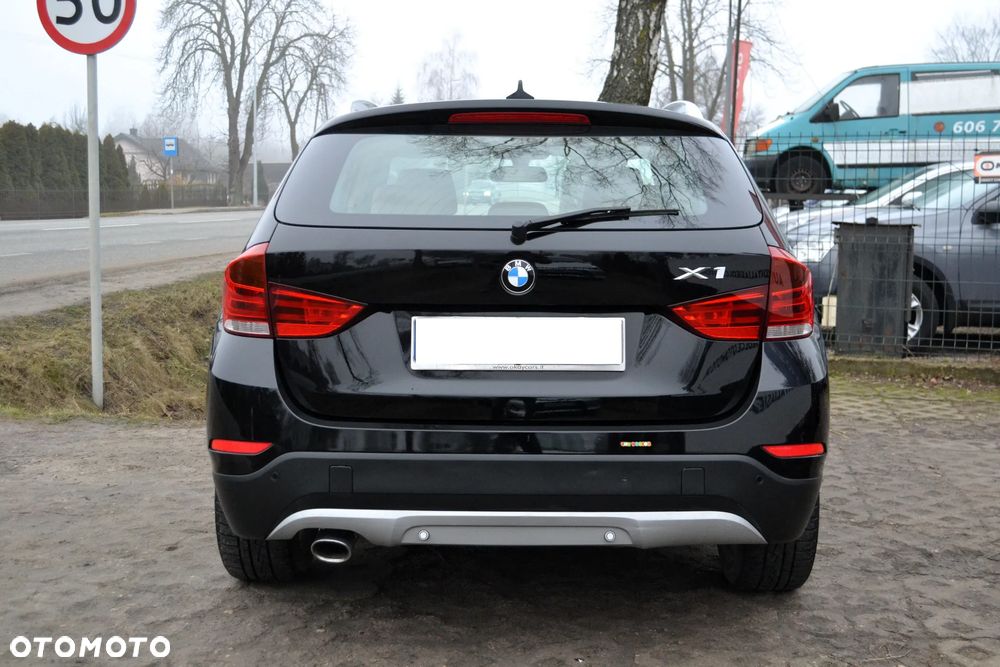 BMW X1 xDrive18d Sport Line - 6