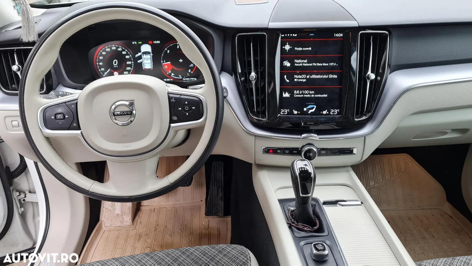 Volvo XC 60 D3 Momentum Pro - 6