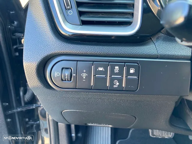 Kia XCeed 1.6 GDi PHEV Tech - 19