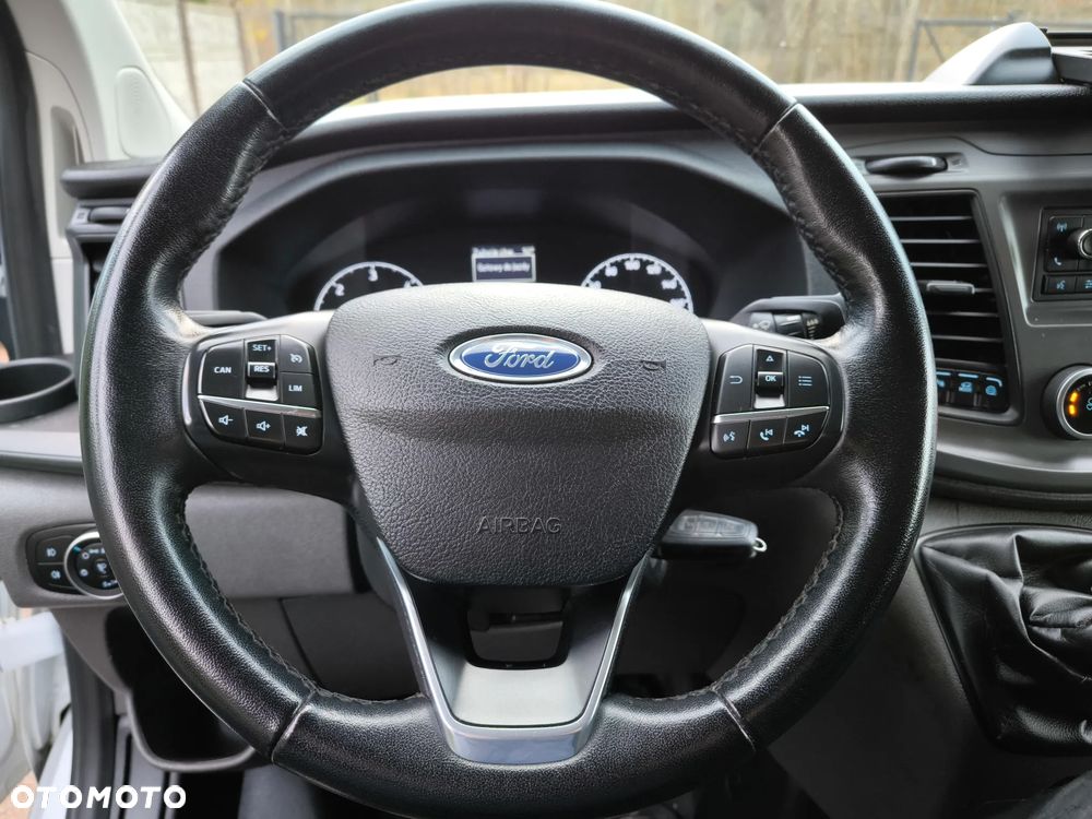 Ford TRANSIT CUSTOM - 22