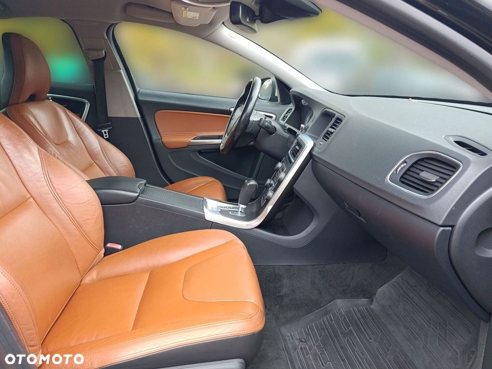 Volvo S60 T6 AWD Summum - 9