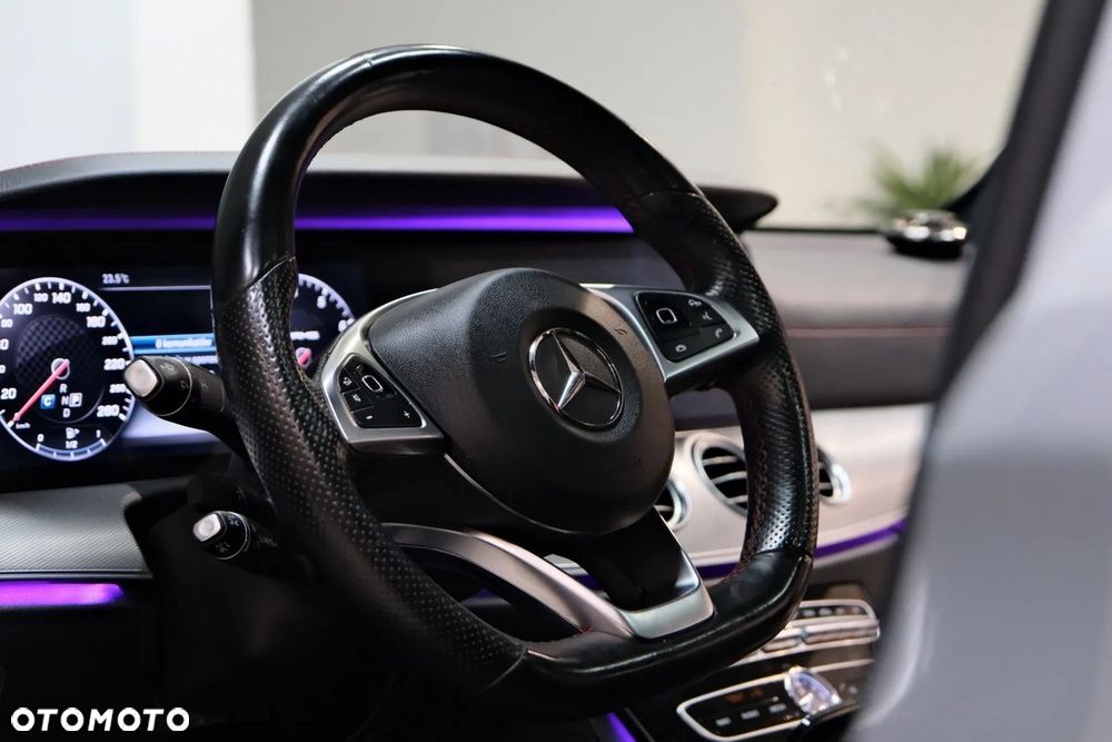 Mercedes-Benz Klasa E 43 AMG 4Matic 9G-TRONIC - 20