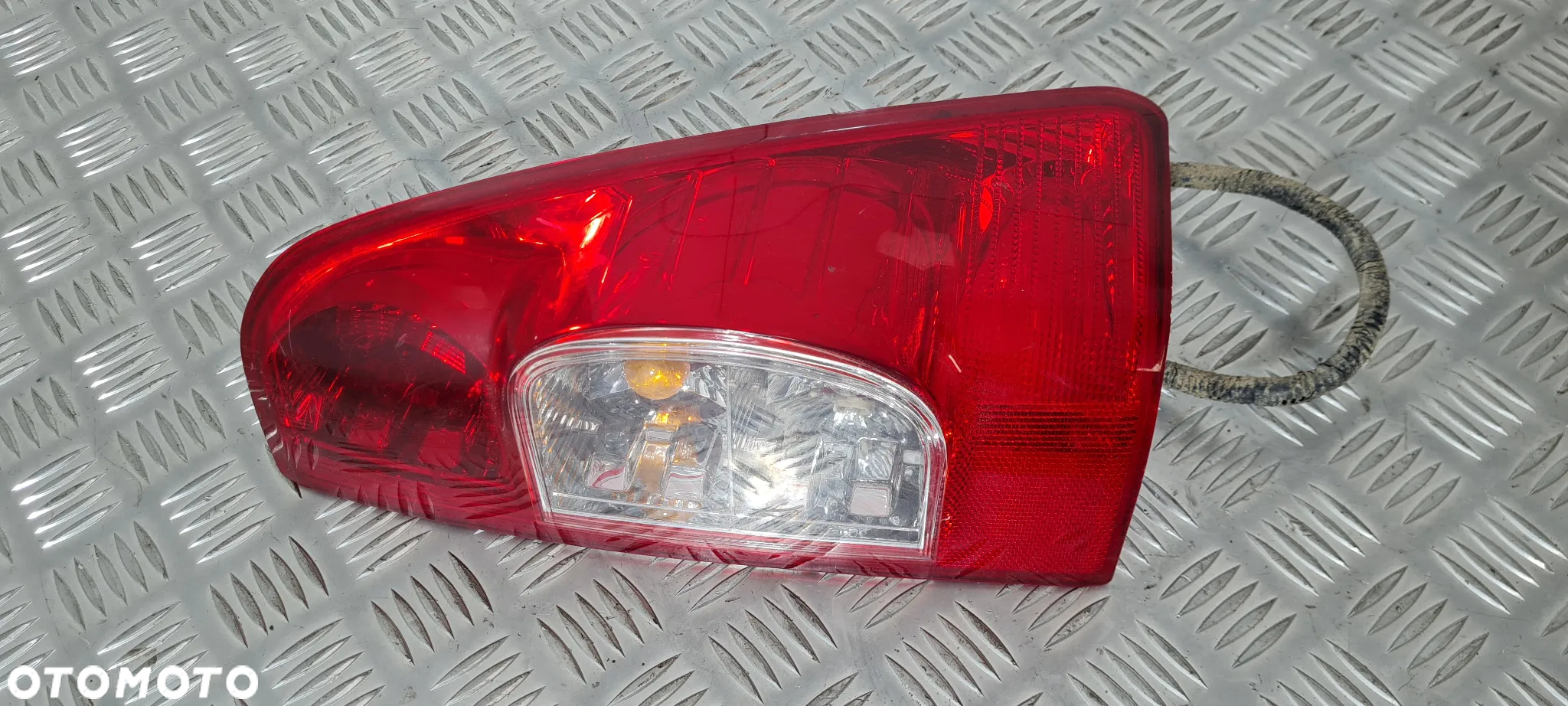 Isuzu D-Max I Lampa Tył - 11