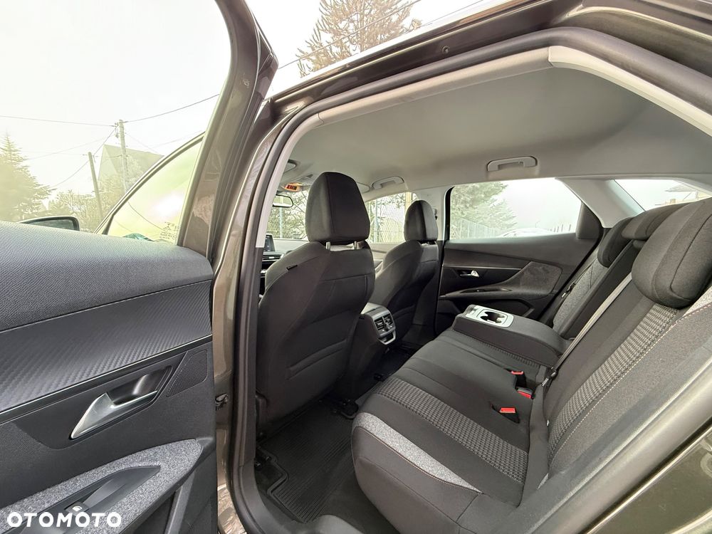 Peugeot 3008 1.2 PureTech Active S&S - 22