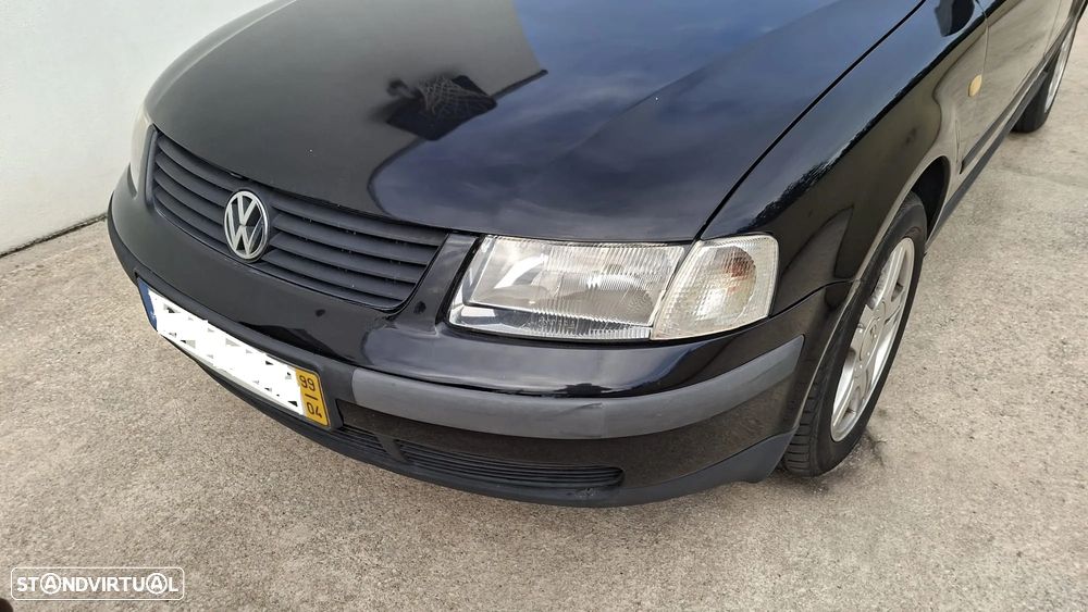 VW Passat 1.9 TDi Confortline - 9