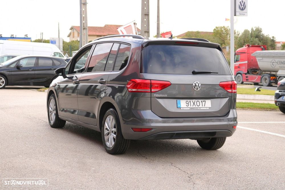 VW Touran 1.6 TDI Confortline DSG - 7