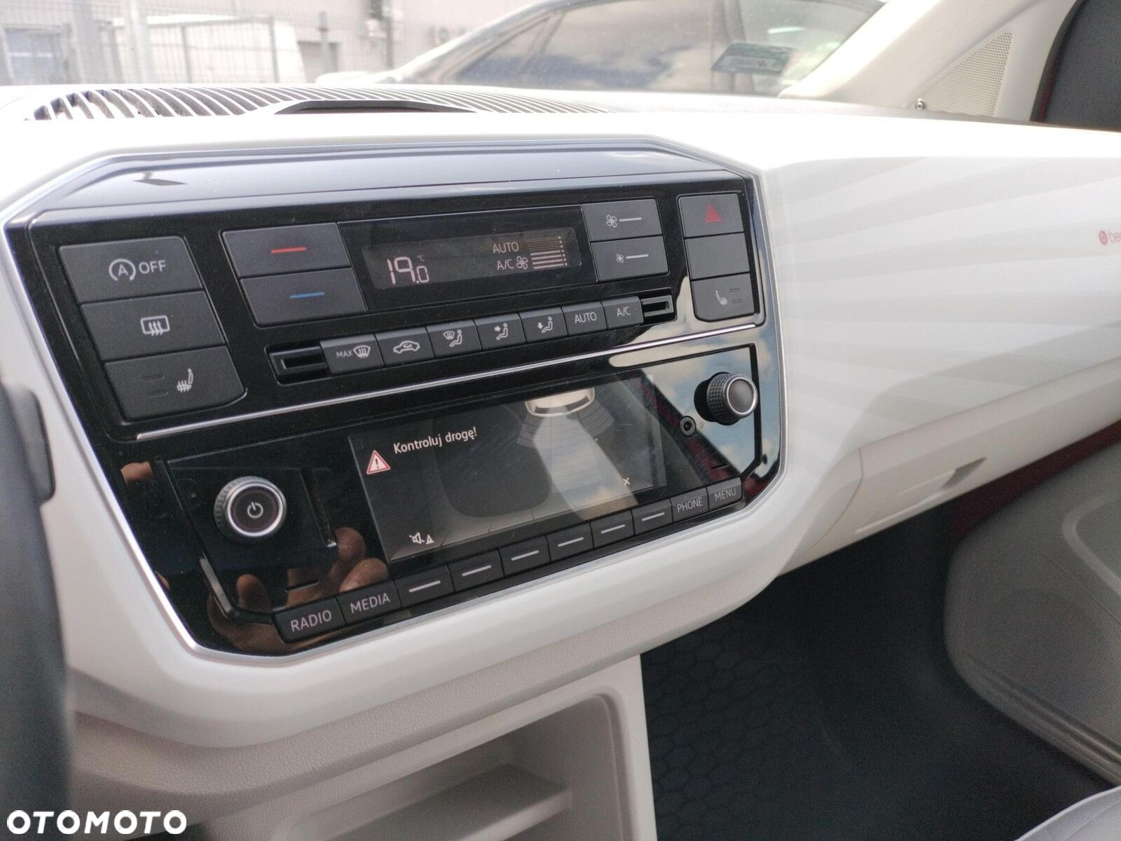 Volkswagen up! - 19