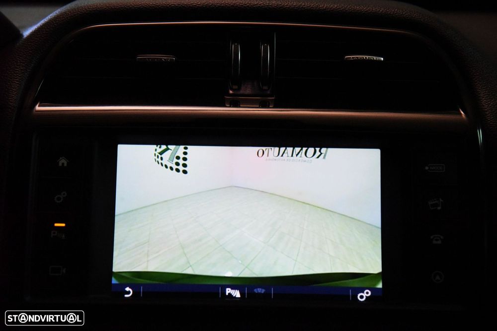 Jaguar XE 2.0 D Portfolio Aut. - 28