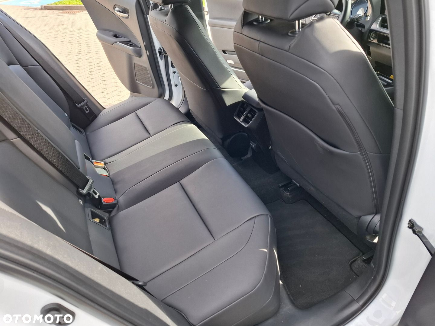 Lexus UX 200 GPF F Sport Design 2WD - 22