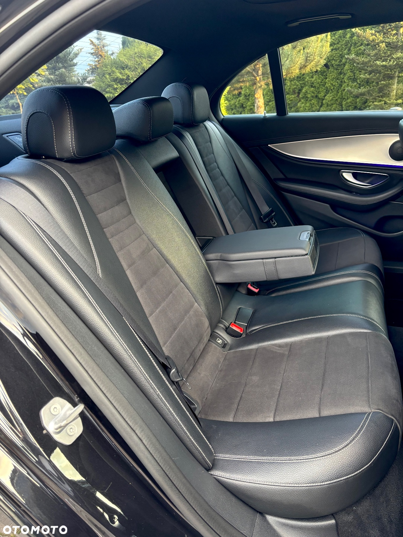 Mercedes-Benz Klasa E 220 d 9G-TRONIC AMG Line - 20