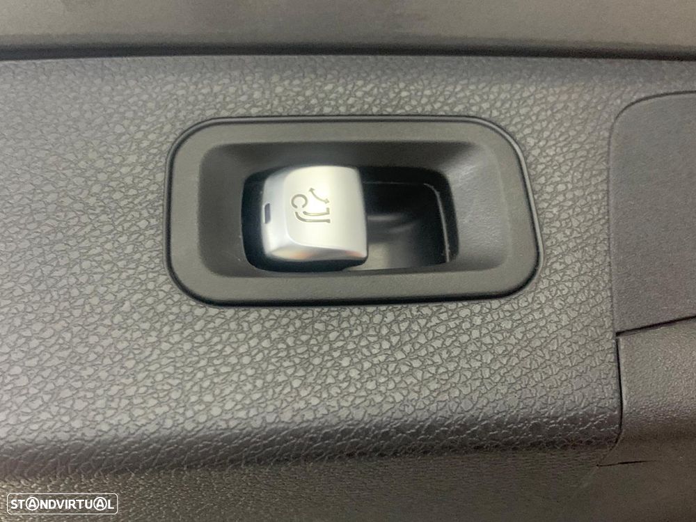 Mercedes-Benz E 300 de 9G-TRONIC Exclusive - 14