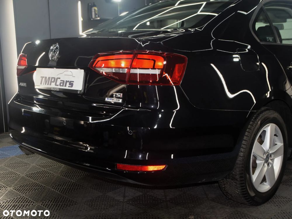 Volkswagen Jetta - 14