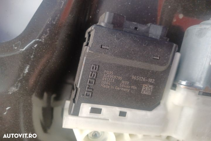 Macara geam spate stanga electrica 3C4839755H 3C0959795 3C0959703 3C4 - 3