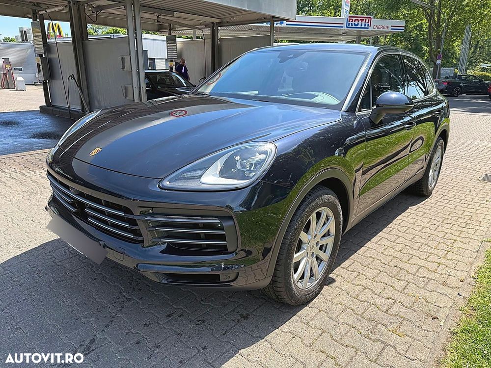 Porsche Cayenne Standard - 1