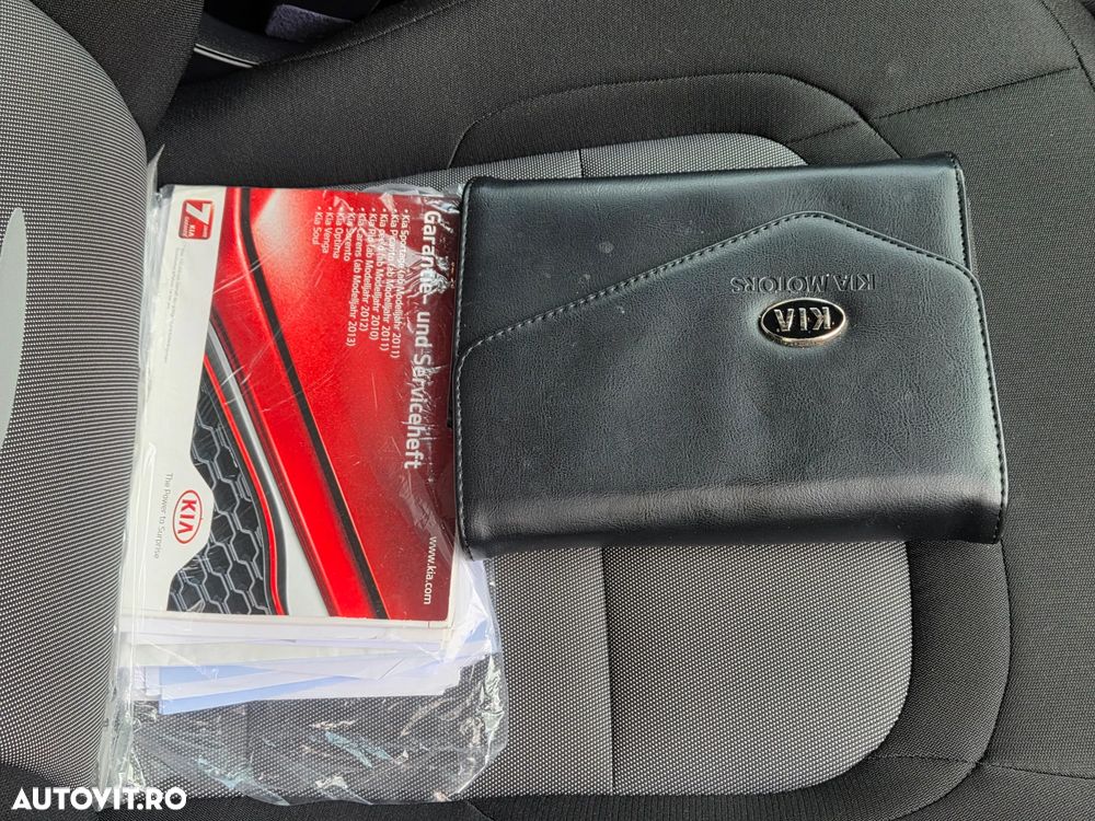 Kia Ceed 1.6 CRDi 128 Fifa World Cup Edition - 9