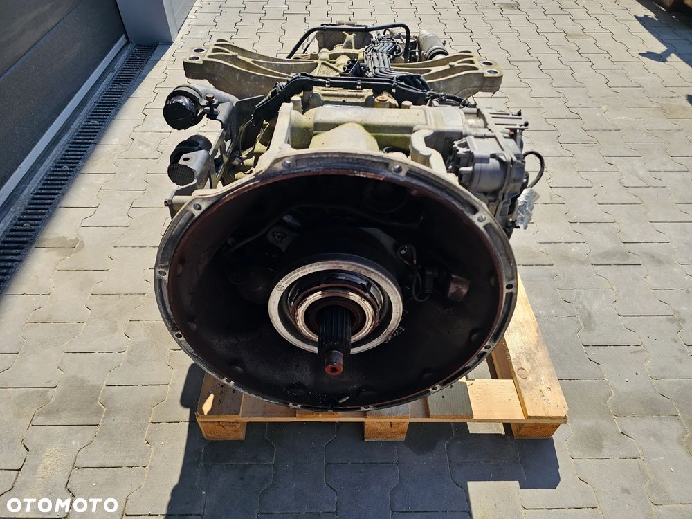 KOMPLETNA SKRZYNIA BIEGÓW MERCEDES ACTROS MP4 G211-12 RETARDER - 8
