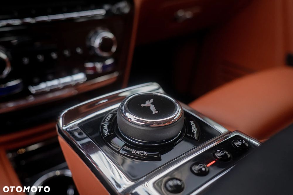 Rolls-Royce Phantom Standard - 19