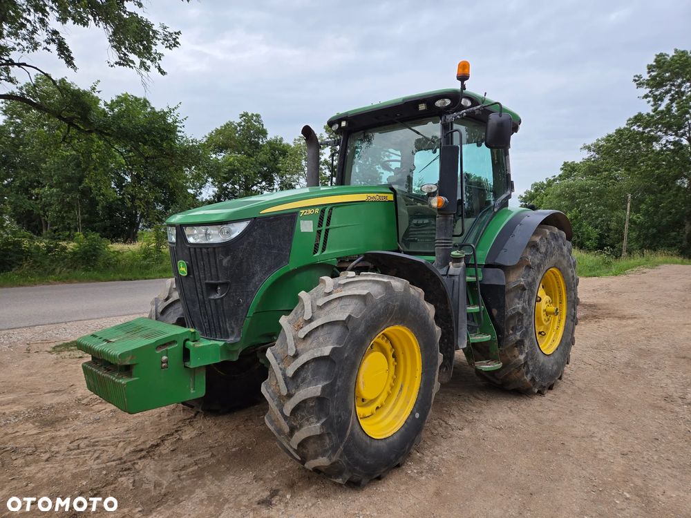 John Deere 7230R
