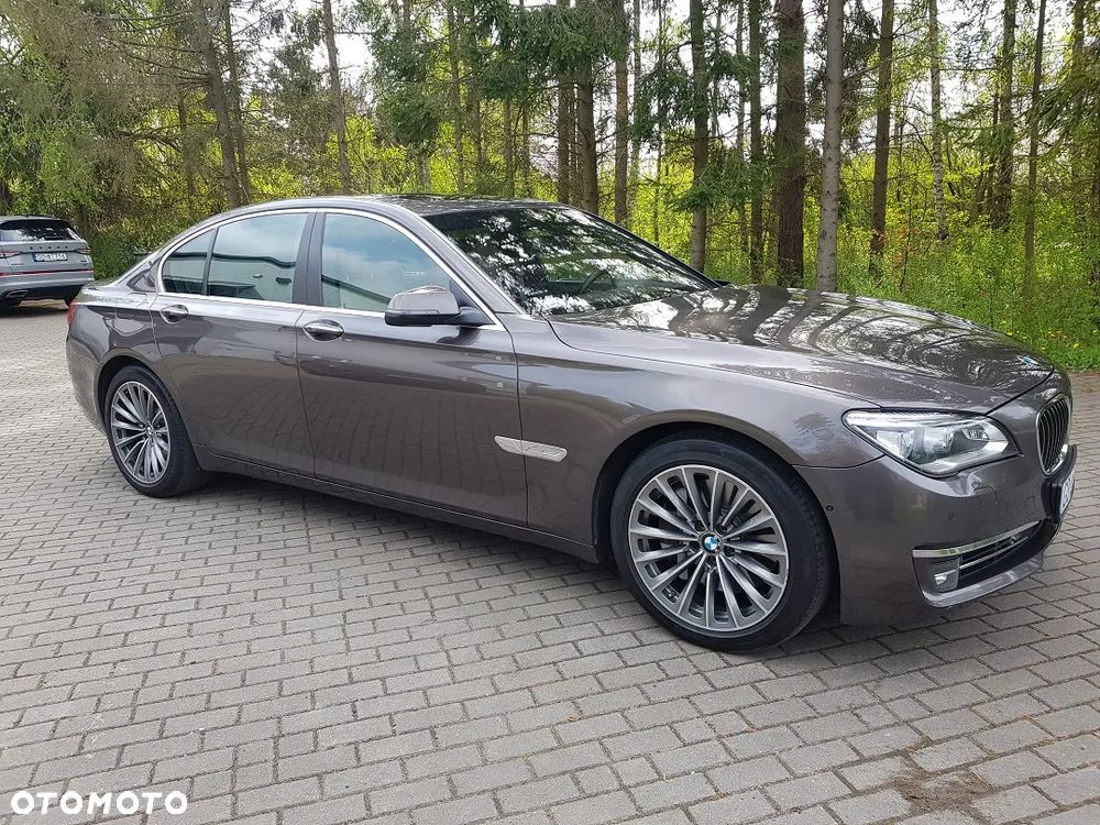BMW Seria 7 750d xDrive - 5