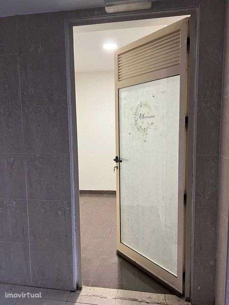 Loja para arrendar - Grande imagem: 2/5