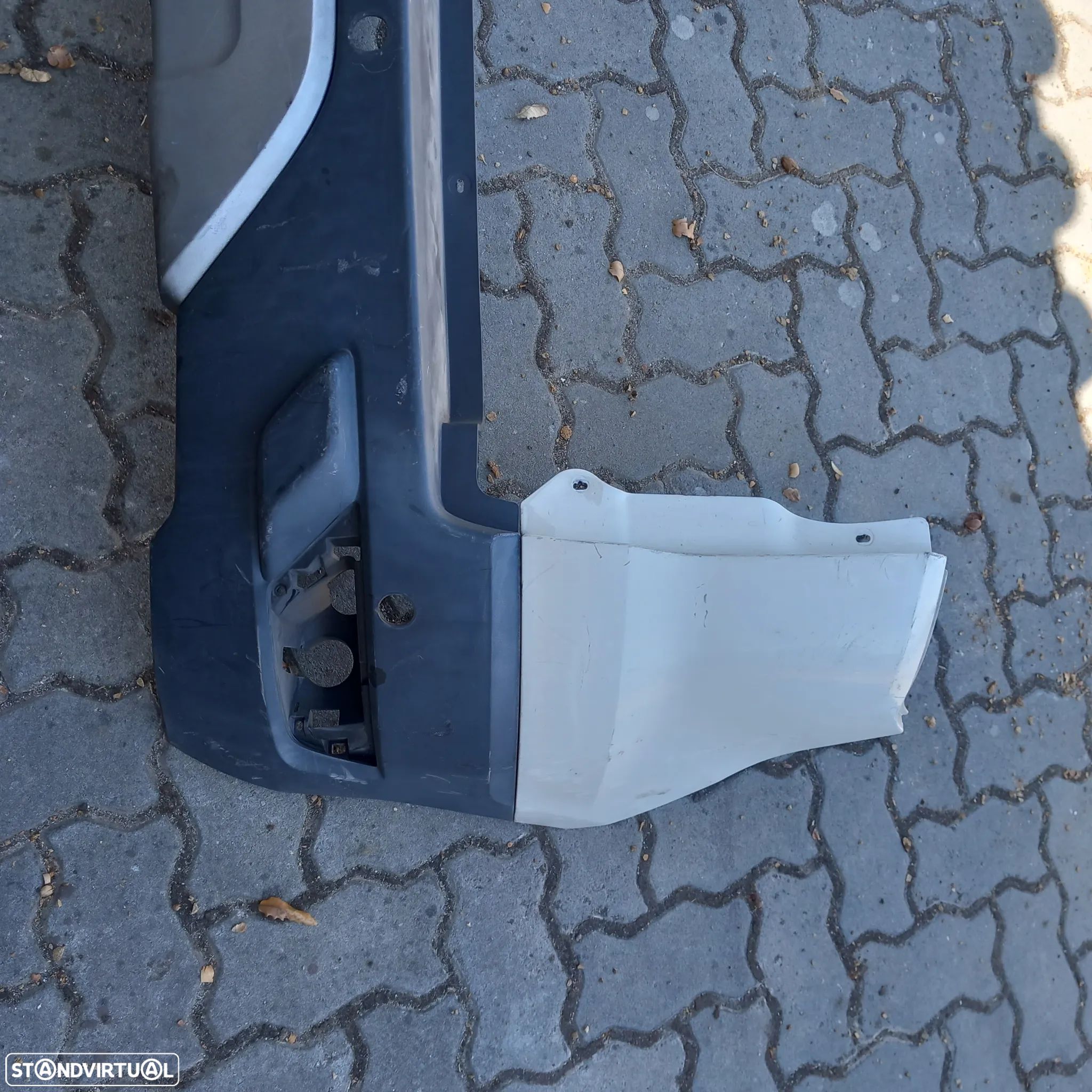 Para choques tras ford focus 3. cn15-17k835 - 1