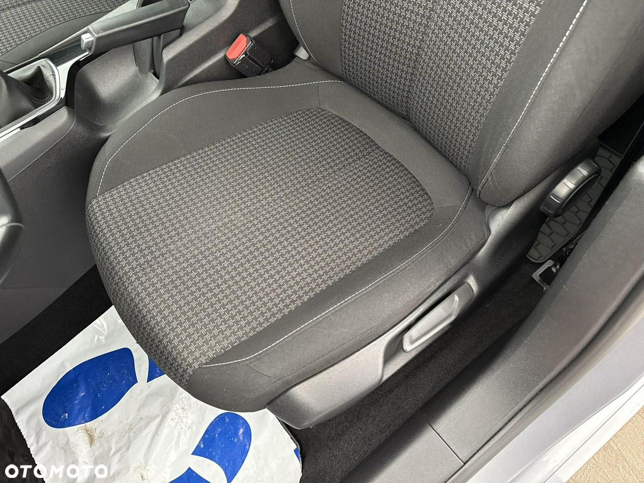 Peugeot 308 1.5 BlueHDi Active S&S - 17