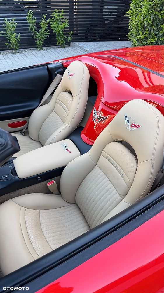 Chevrolet Corvette Convertible 5.7 - 32