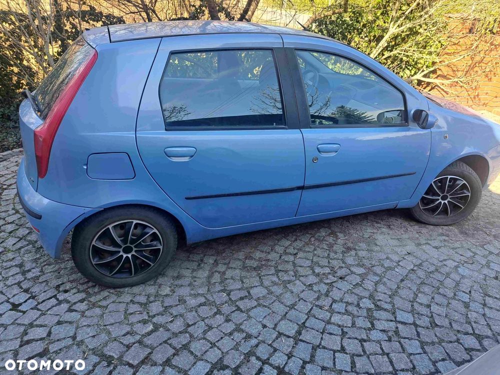 Fiat Punto 1.4 16V Emotion - 1