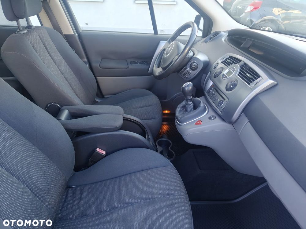 Renault Scenic - 25