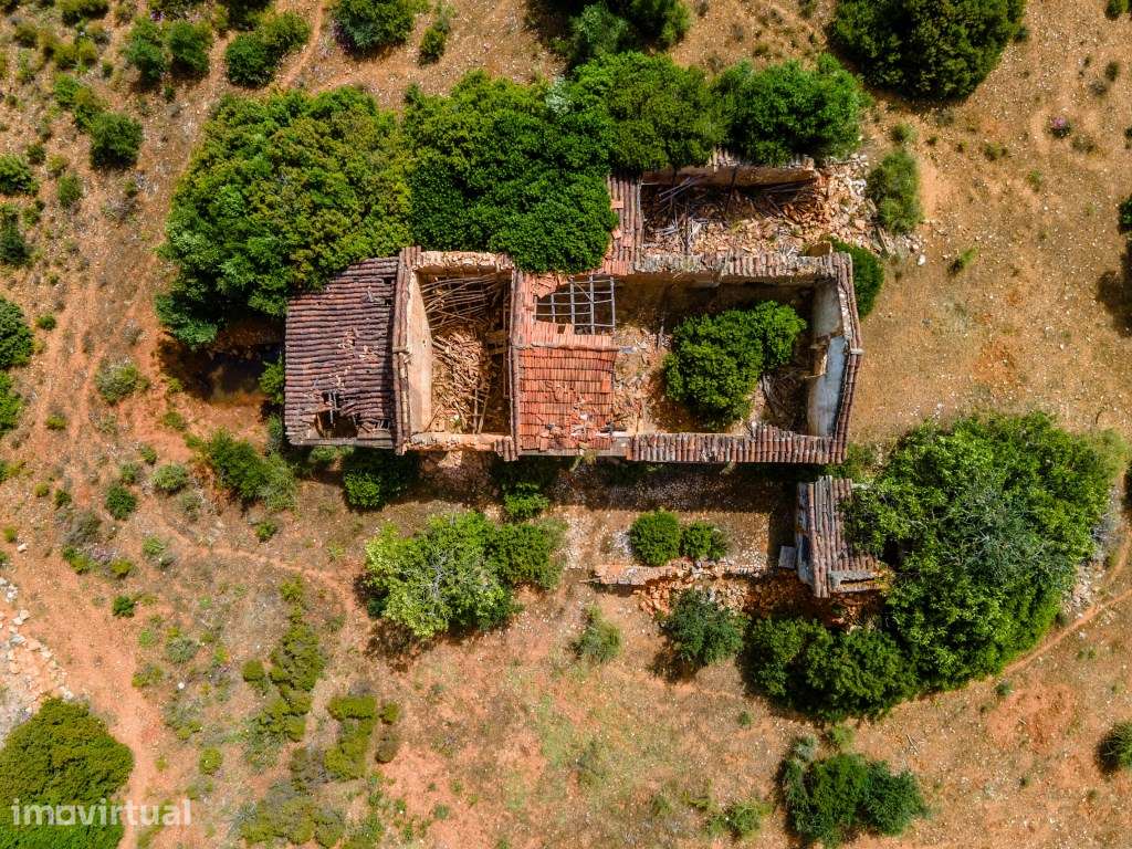Terreno com 4 Hectares em Zona Natural Protegida - Estômbar - Grande imagem: 3/17