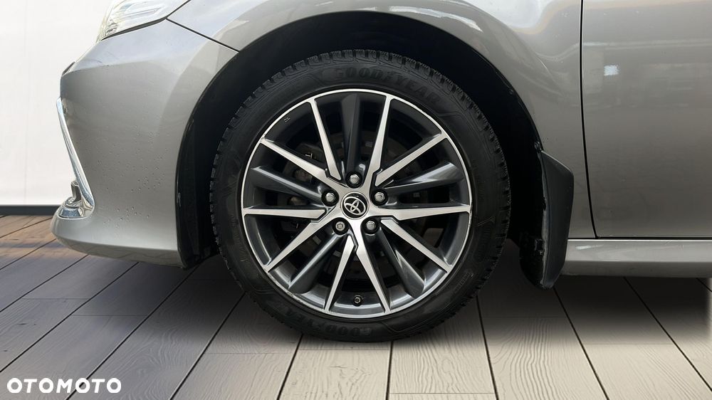 Toyota Camry 2.5 Hybrid Executive CVT - 19