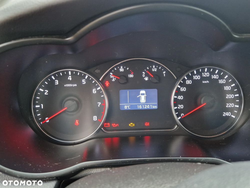 Kia Carens 1.6 GDI M EU6 - 6