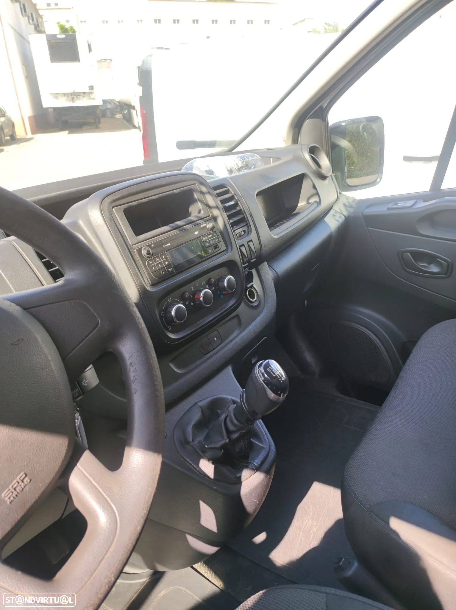 Renault Trafic 2.0 dCi L1H1 1.2T - 6