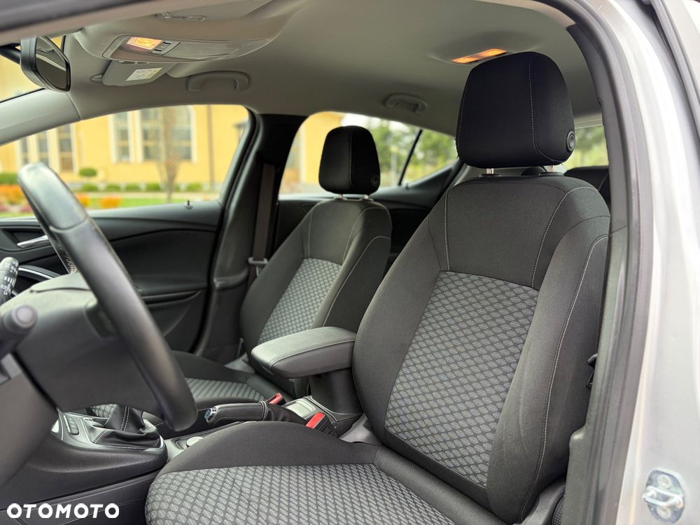 Opel Astra 1.0 T Dynamic S&S - 14