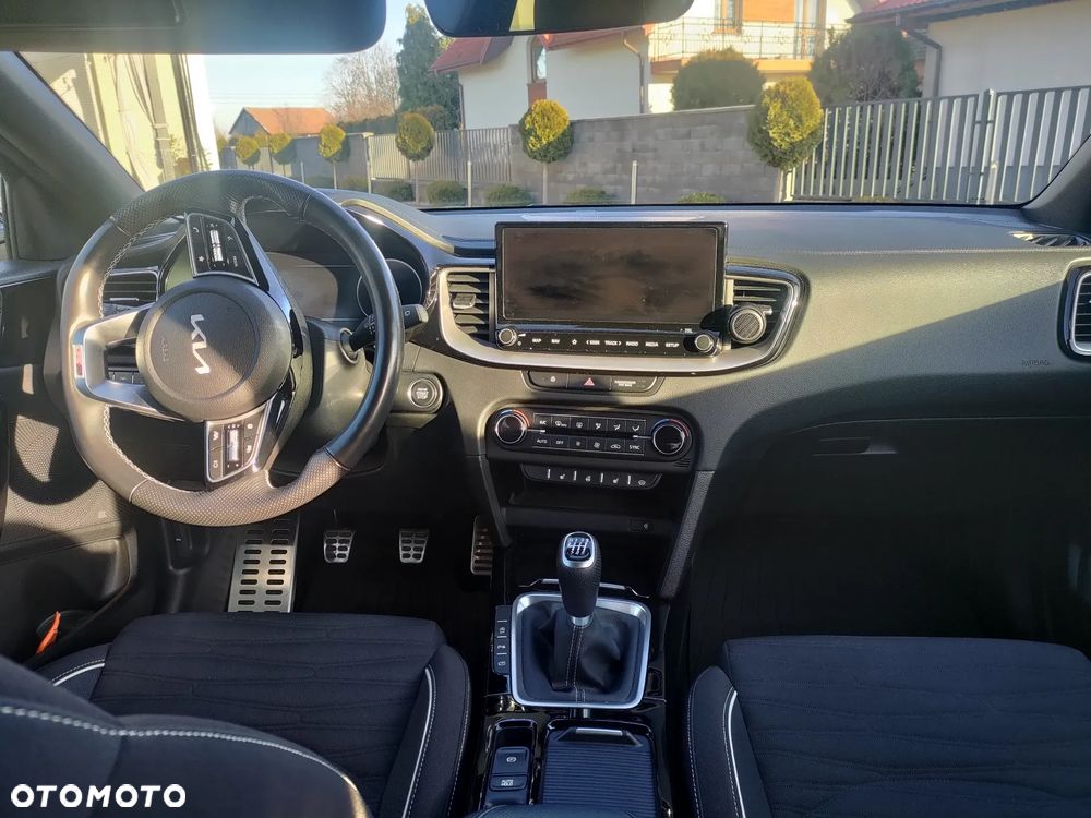 Kia Ceed 1.5 T-GDI GT-Line - 13