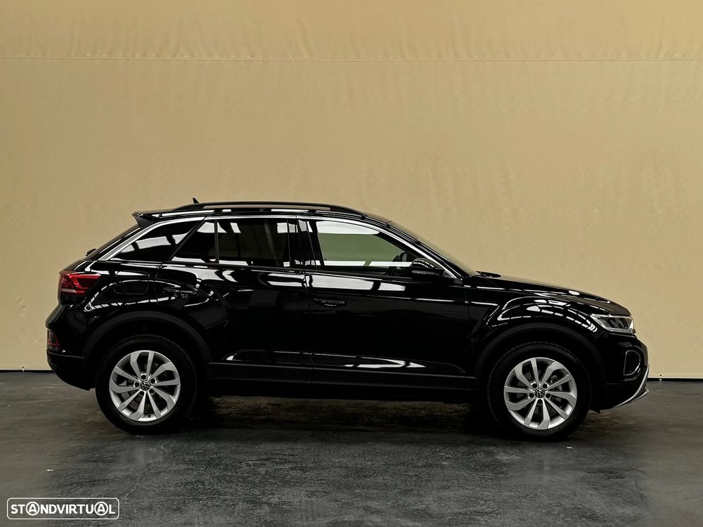 VW T-Roc 1.0 TSI Urban - 17