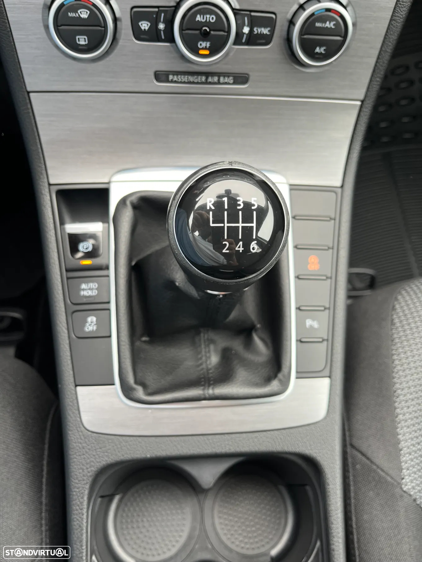 VW Passat Variant 1.6 TDI BlueMotion Highline - 20