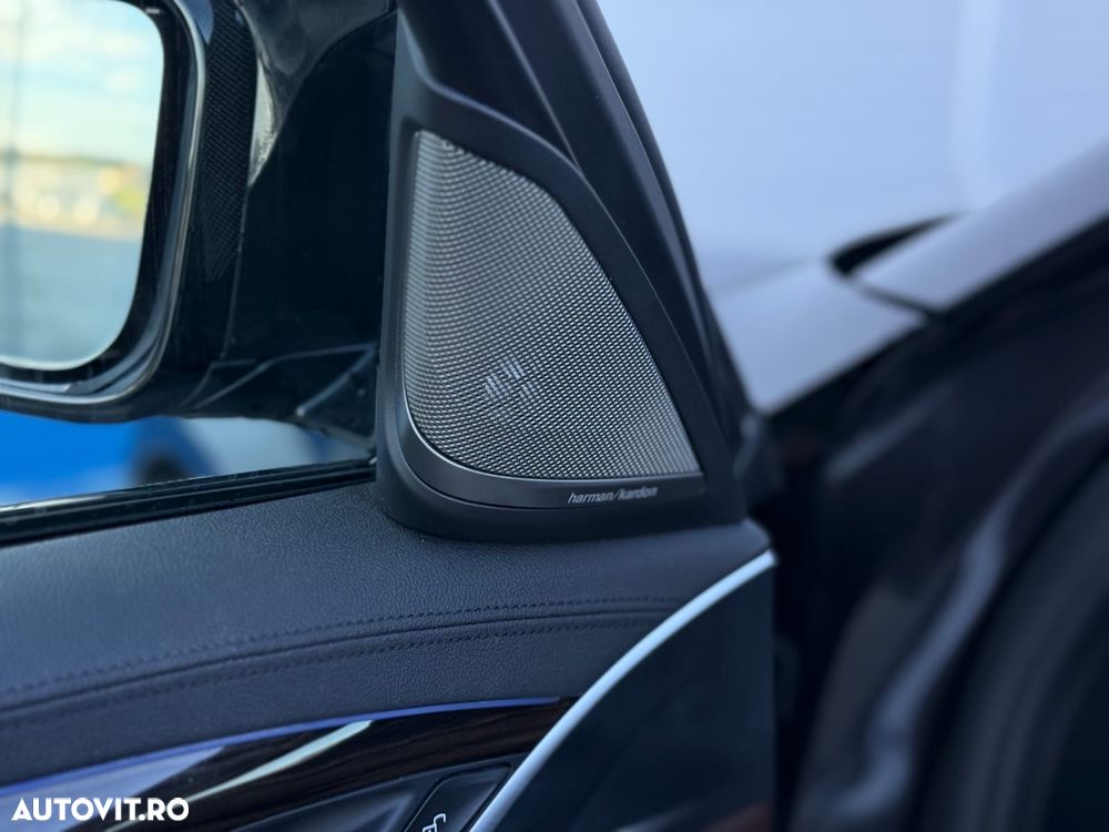 BMW Seria 5 530d xDrive Aut. - 29