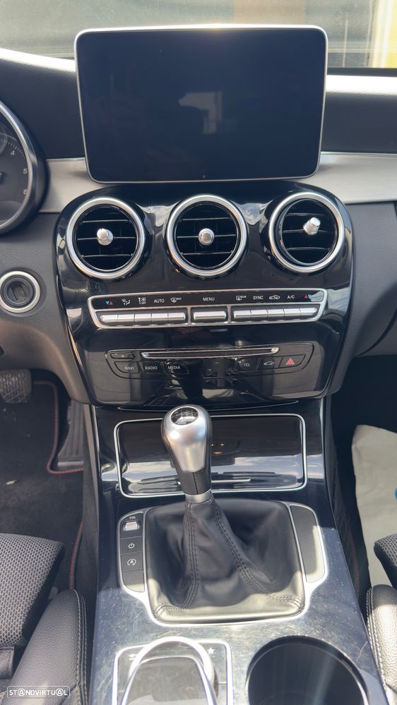 Mercedes-Benz C 220 Station CDI DPF BlueEFFICIENCY Avantgarde Edition - 29