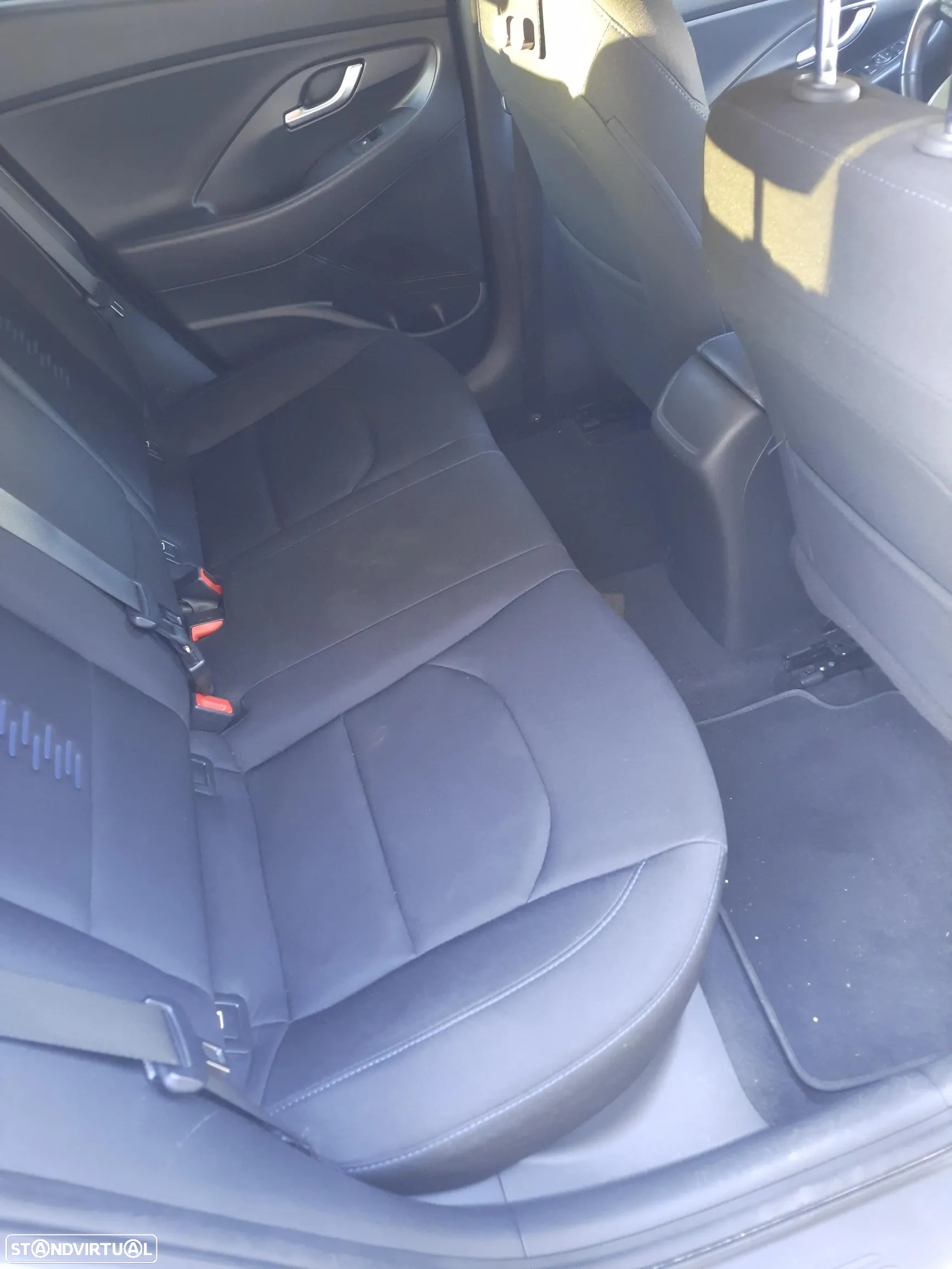 Hyundai i30 1.6 CRDI Blue GO! - 6