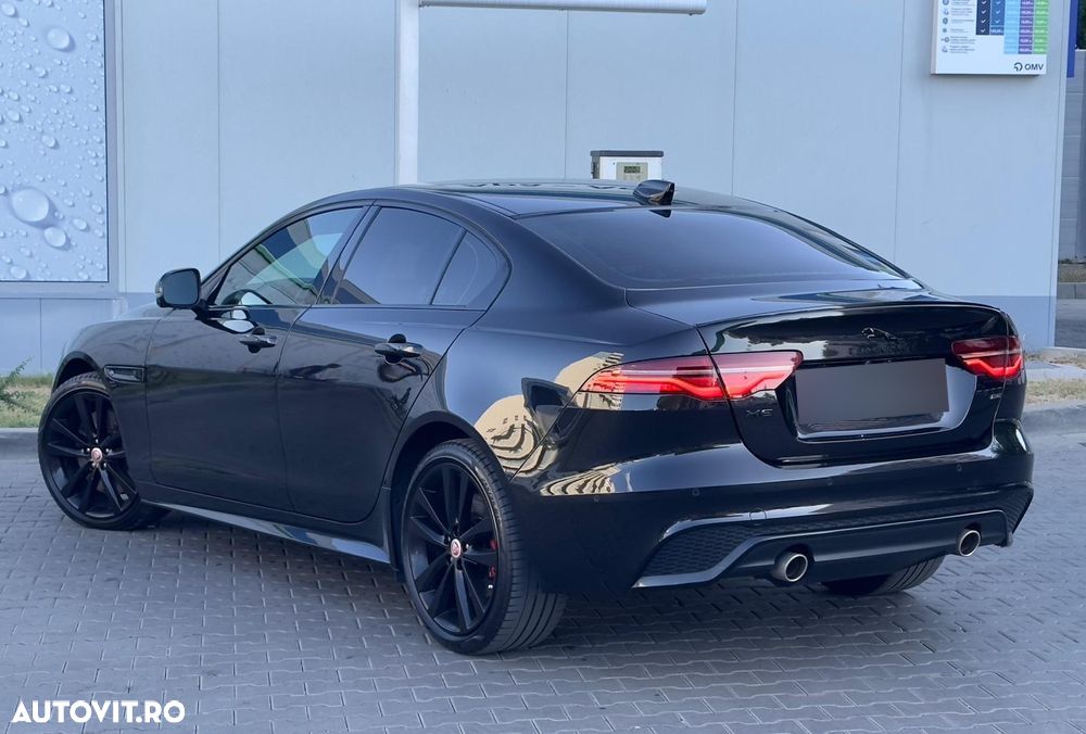 Jaguar XE P300 AWD R-Dynamic HSE - 4