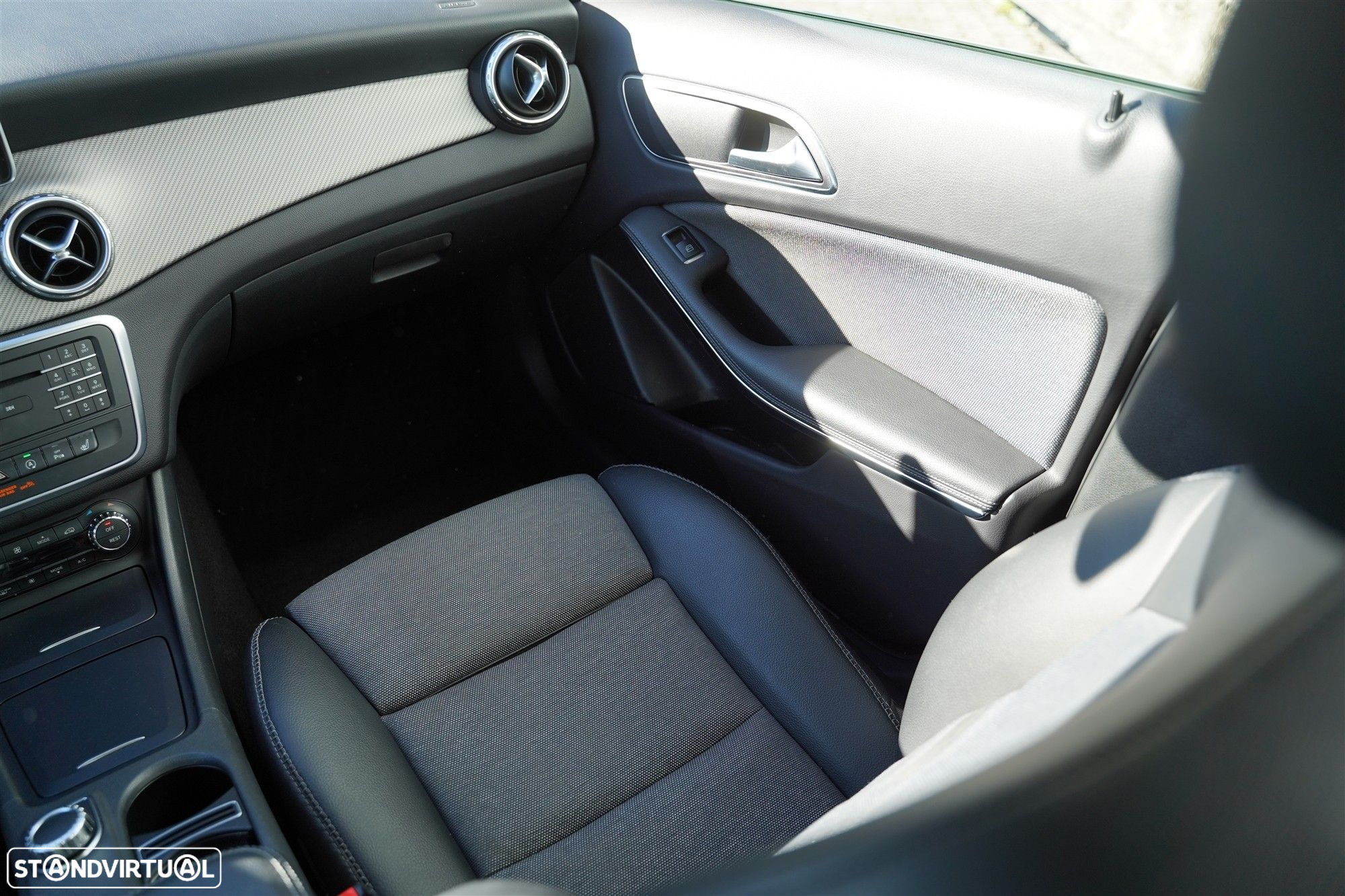 Mercedes-Benz GLA 220 CDi Urban - 26