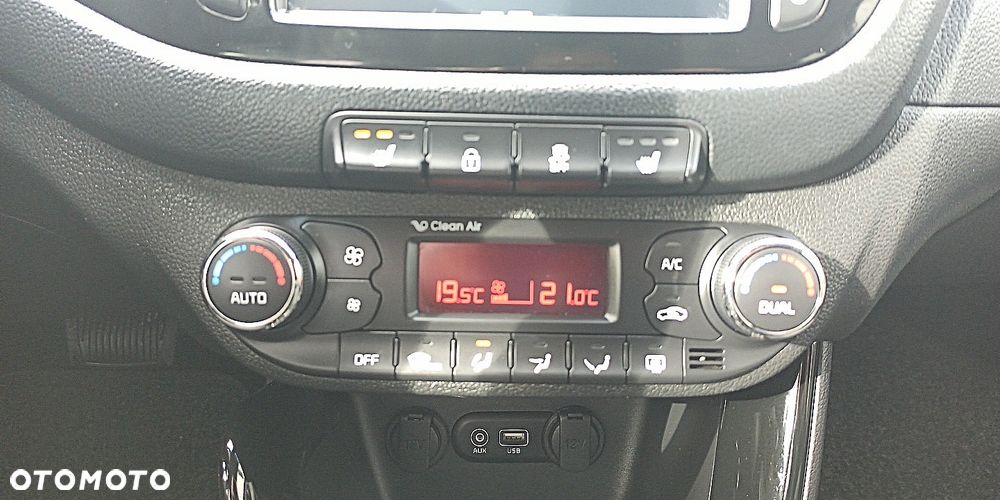 Kia Ceed 1.6 CRDi 136 DCT ISG Platinum Edition - 34